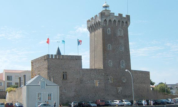 Les-Sables-Chateau-Saint-Clair.jpg