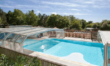 piscine-couverte-en-vendee.jpg